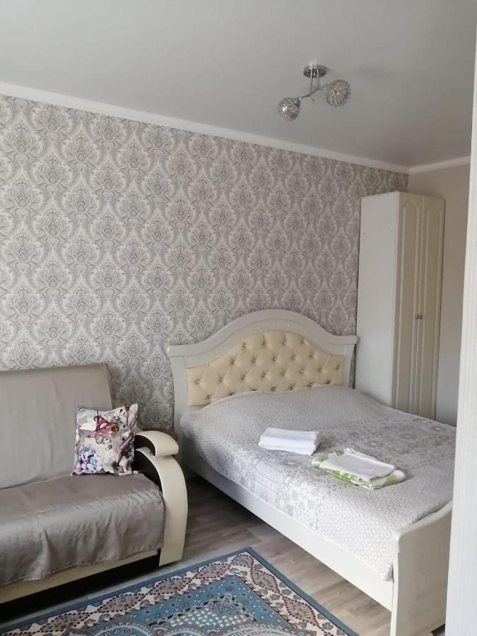 Happy House Apartman Karagandi Kültér fotó
